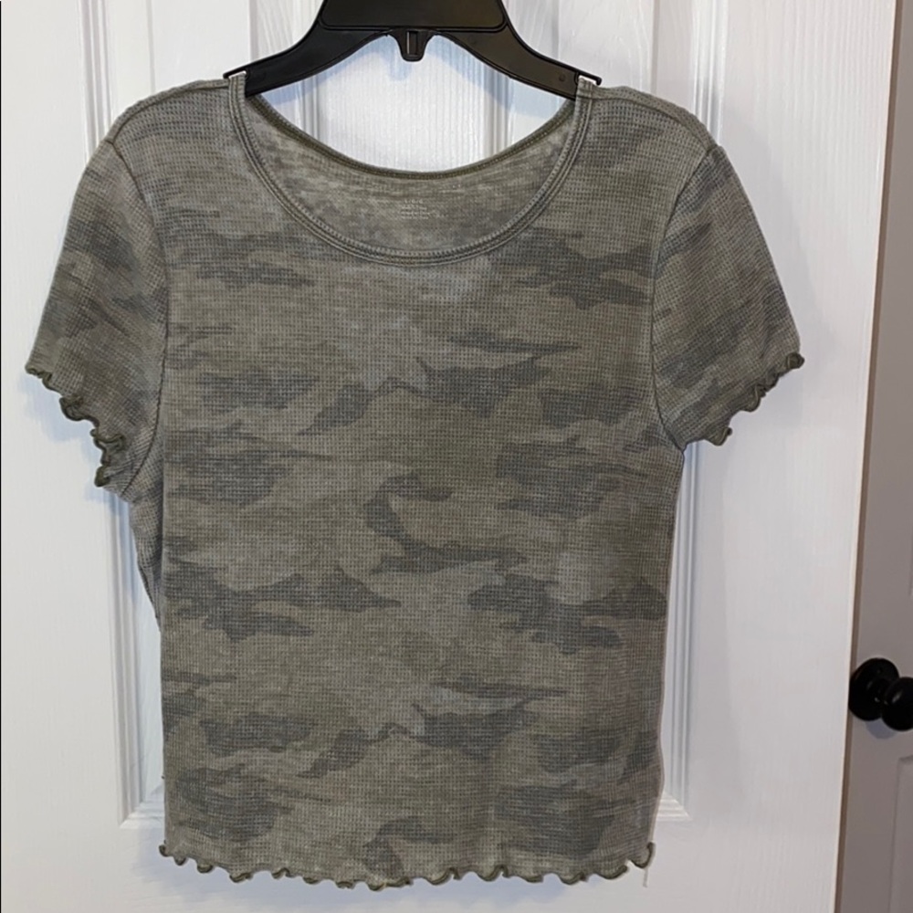 camo American Eagle top!